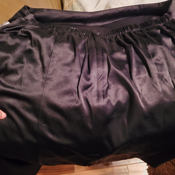 Fitted dress - Picture 3 of 3